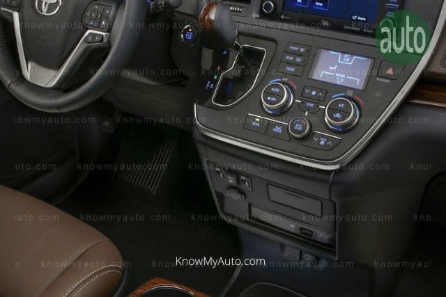 Car infotainment control console