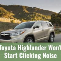 Toyota Highlander with mountains in the background